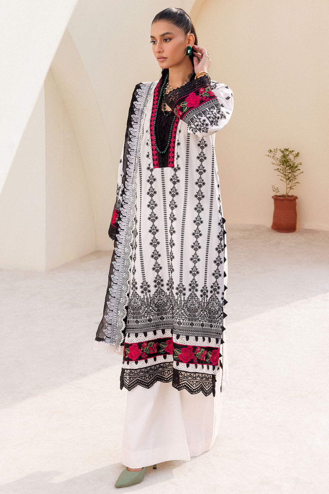 4235-NAIRA EMBROIDERED CAMBRIC STITCHED