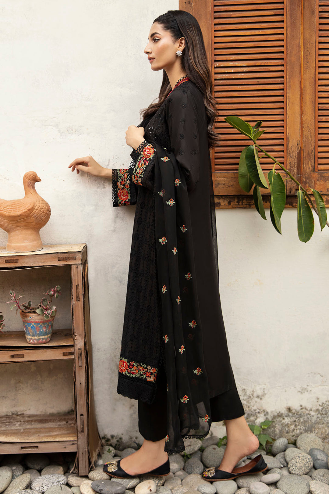 4268-AMALFI EMBROIDERED LINEN UNSTITCHED