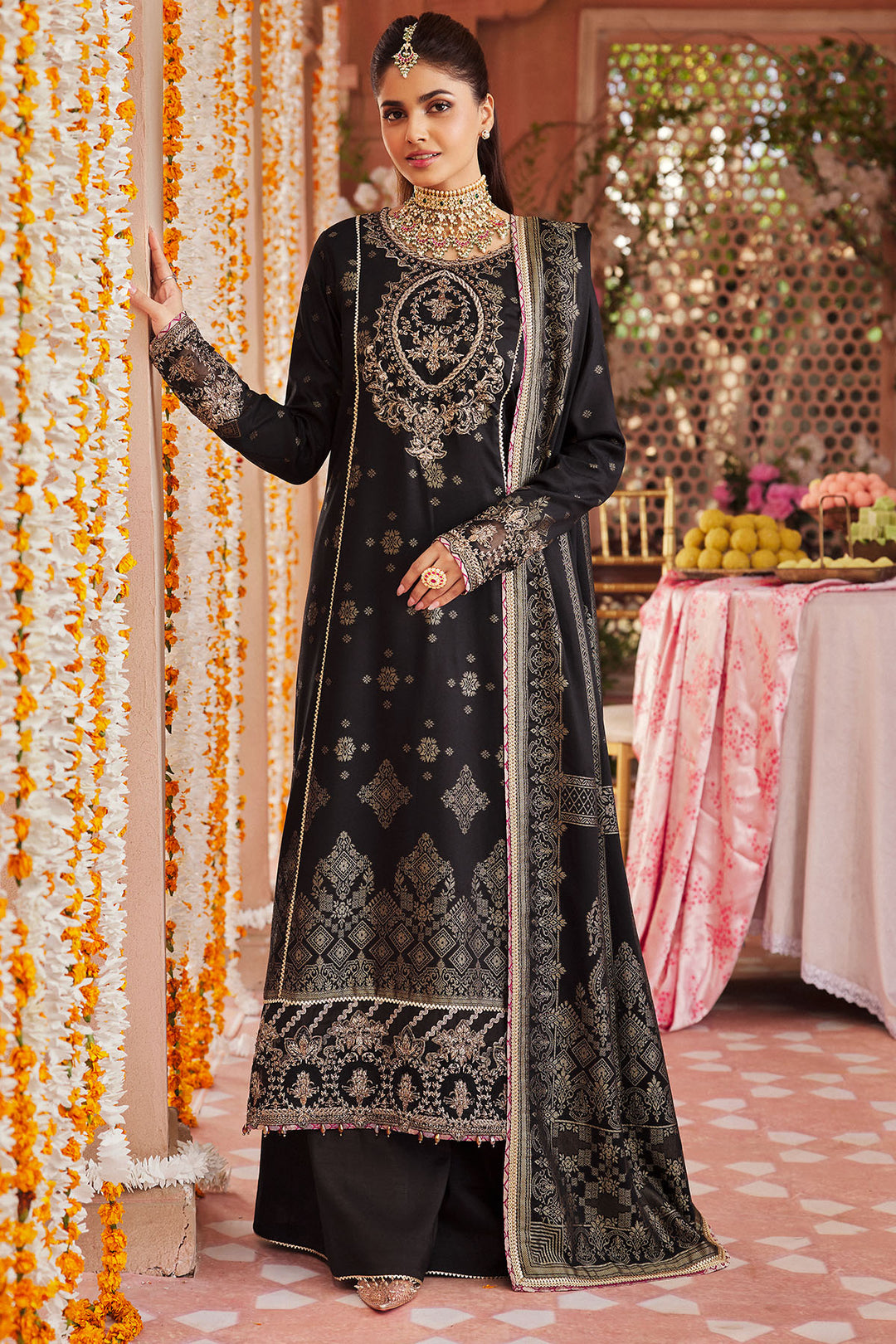 4393-RESHIMA EMBROIDERED JACQUARD STITCHED