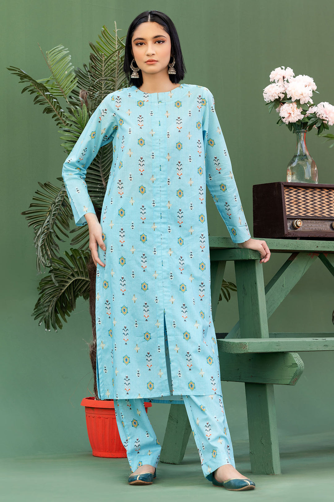 4564-SILA DIGITAL PRINTED LAWN STITCHED