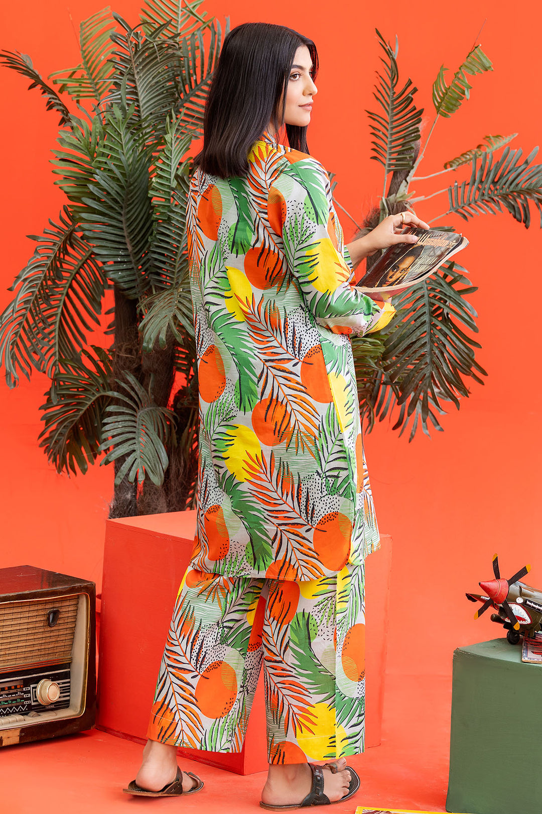 4576-AFSHAN DIGITAL PRINTED LAWN STITCHED