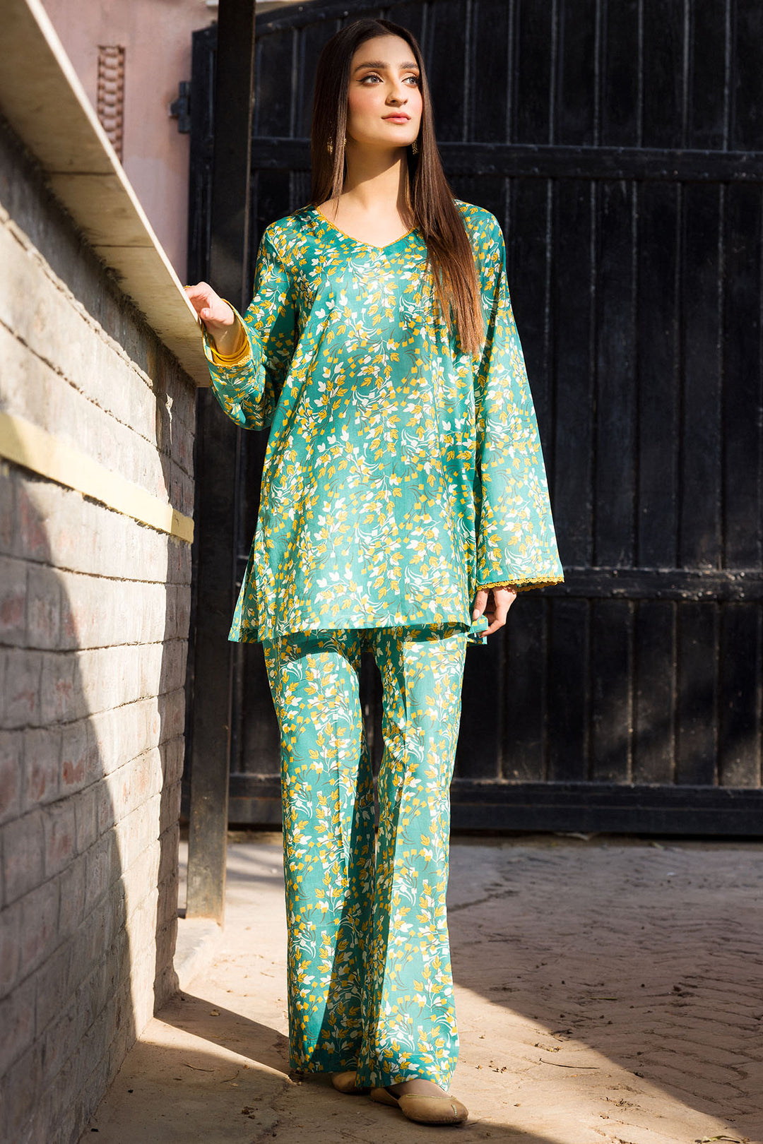 4680-DANYA DIGITAL PRINTED LAWN UNSTITCHED
