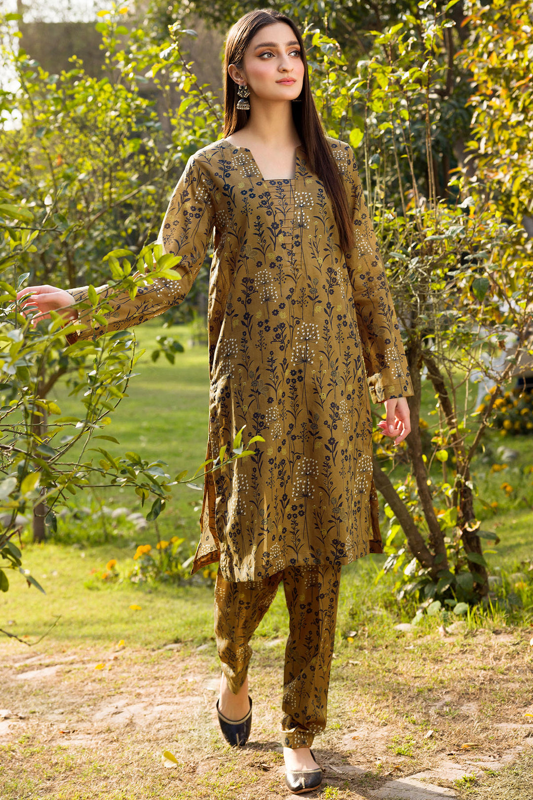 4684-KALI DIGITAL PRINTED LAWN UNSTITCHED