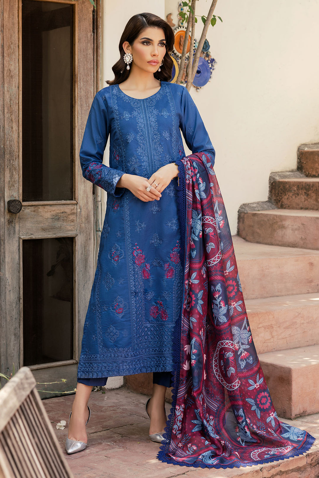 4702-MEHRU EMBROIDERED LAWN UNSTITCHED