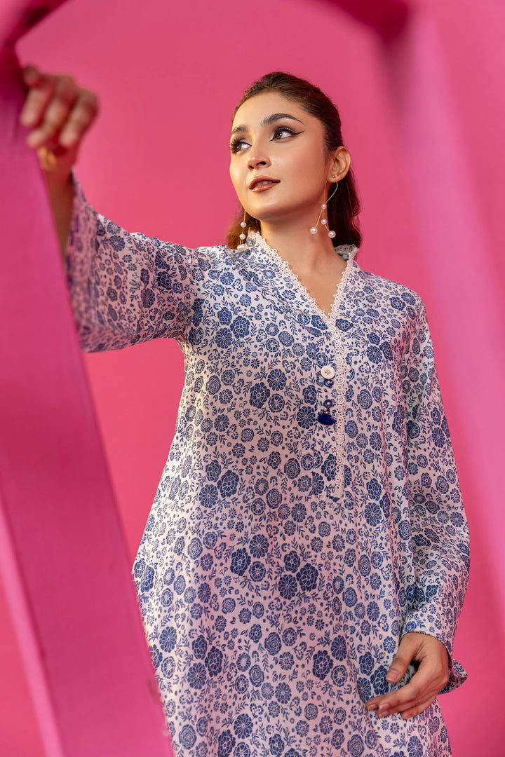 4744-PERSIAN DIGITAL PRINTED LAWN STITCHED