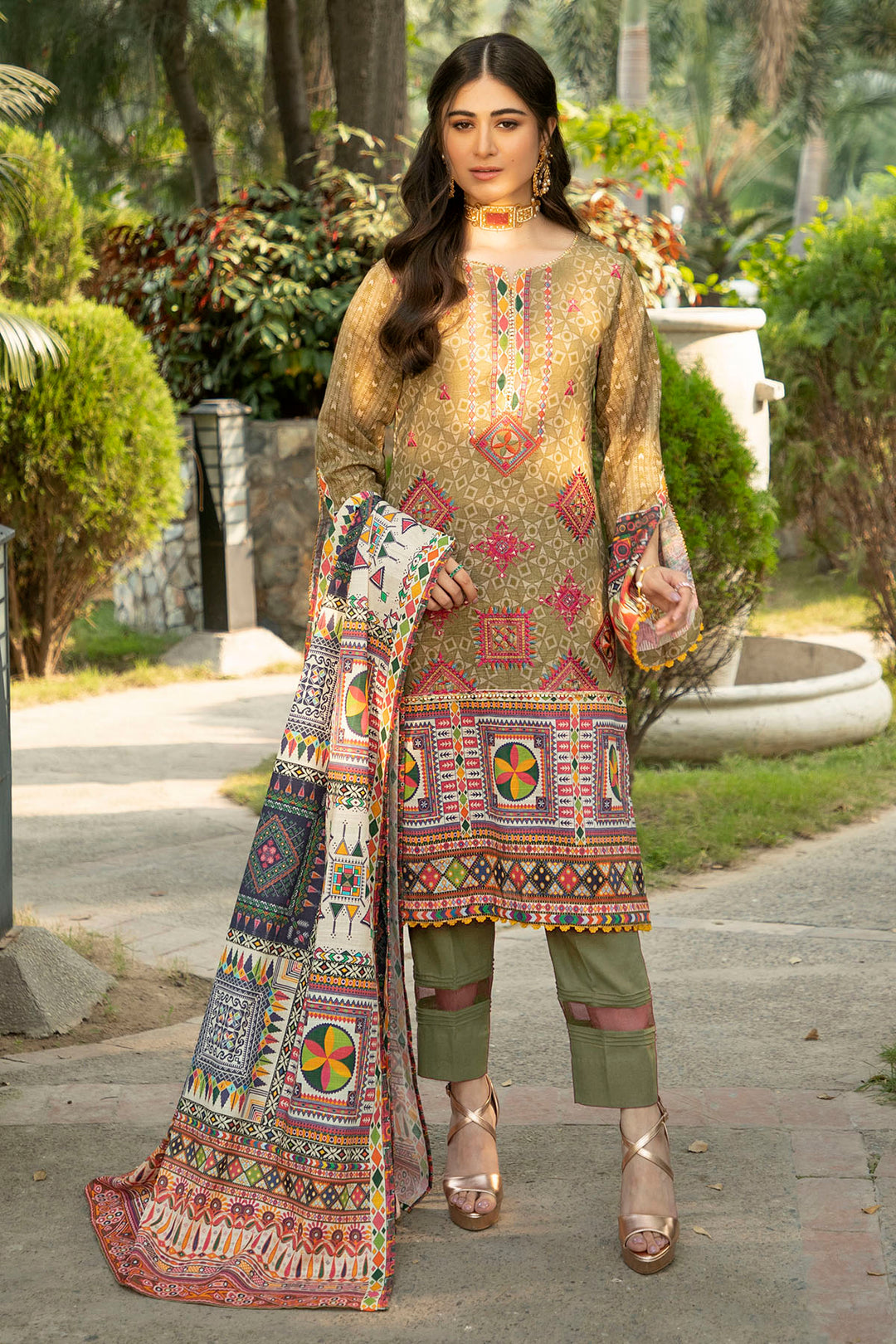 0008-SPICY-PIE EMBROIDERED KHADDAR UNSTITCHED