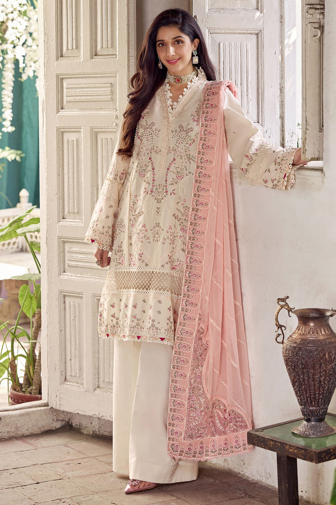 4043-JAHAN EMBROIDERED LAWN STITCHED