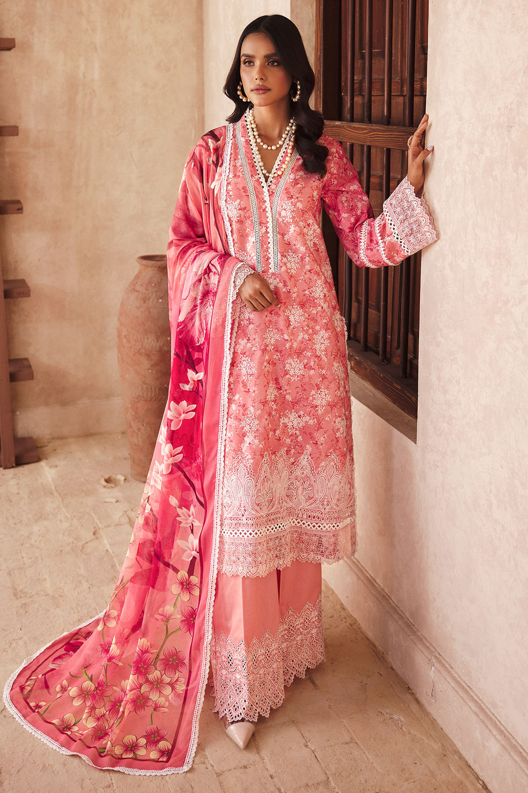 3735-MAYA DIGITAL PRINTED LAWN STITCHED