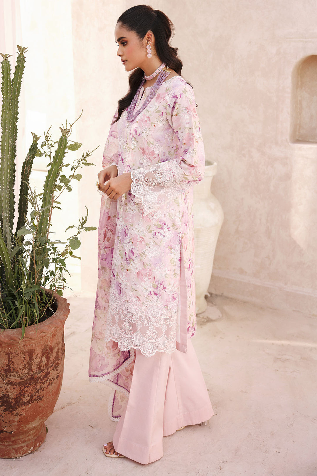 3738-LEAH DIGITAL PRINTED LAWN STITCHED