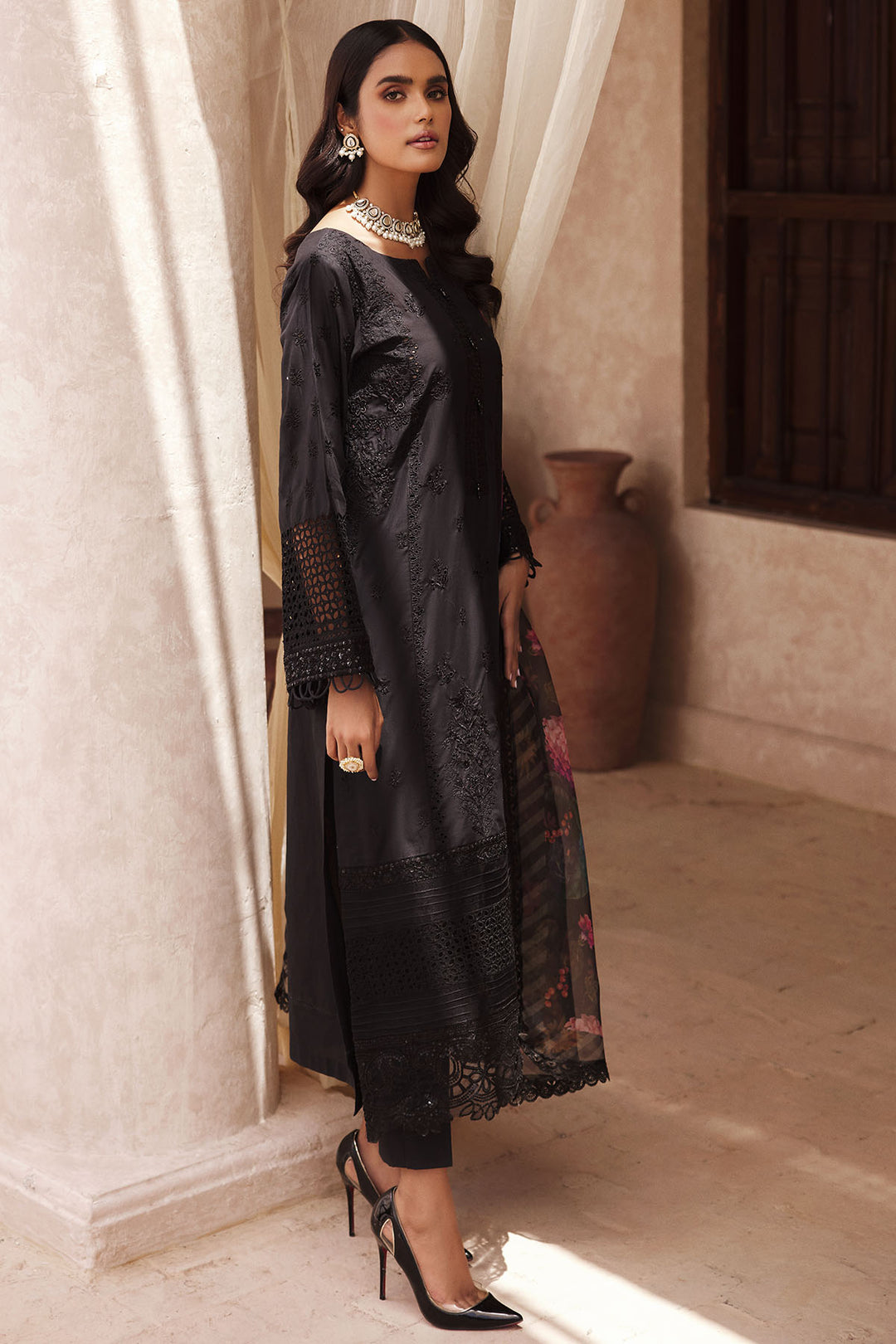 3742-ZORA EMBROIDERED LAWN STITCHED