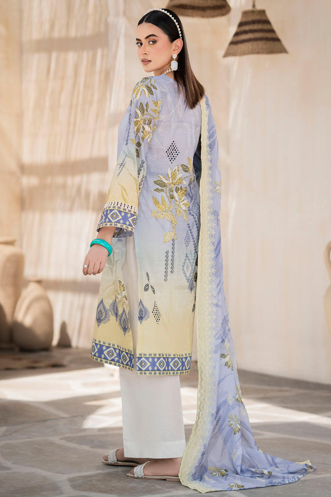 3752-PRINT-A DIGITAL PRINTED LAWN UNSTITCHED