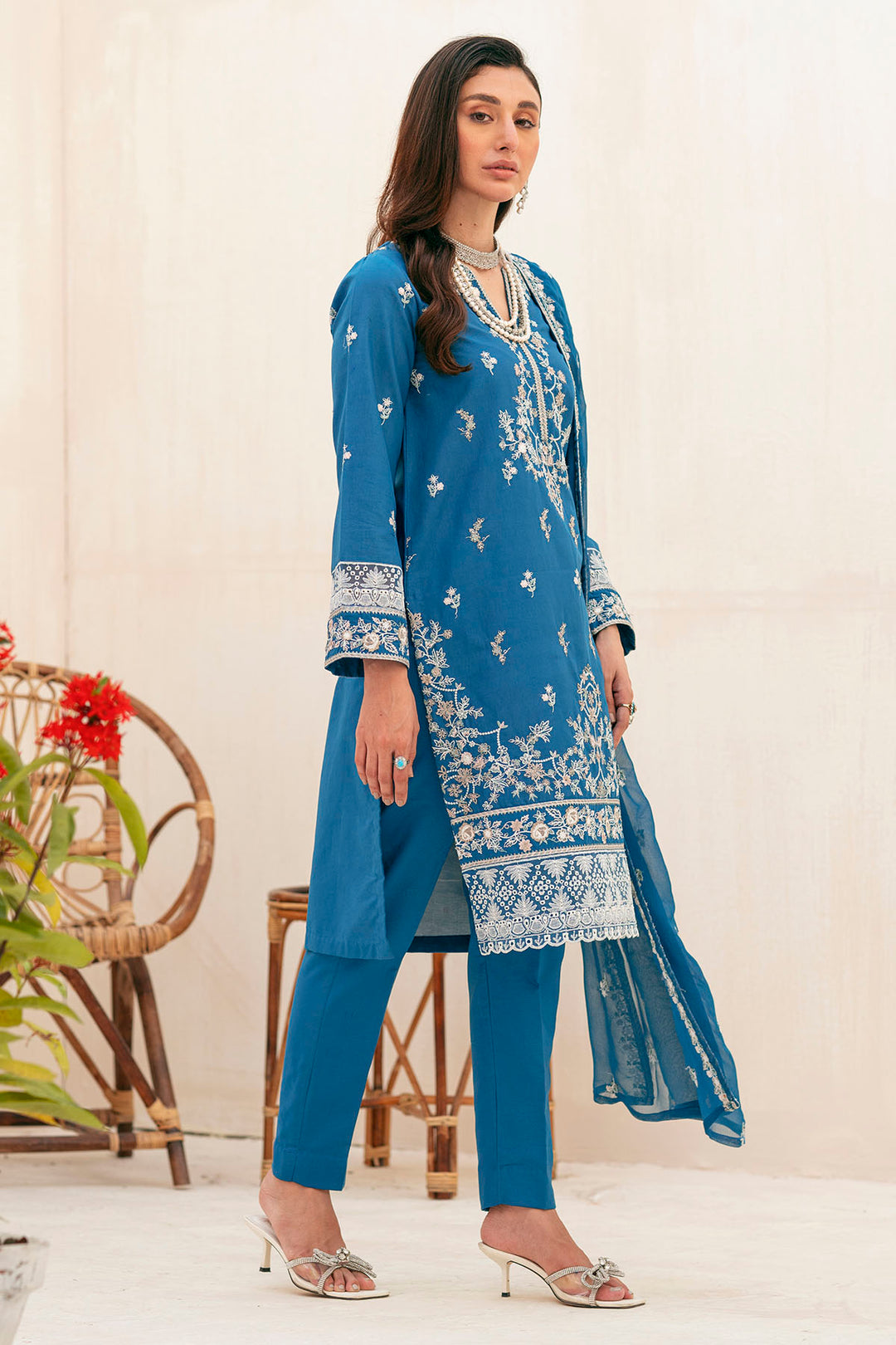 4152-LUNA EMBROIDERED LAWN UNSTITCHED