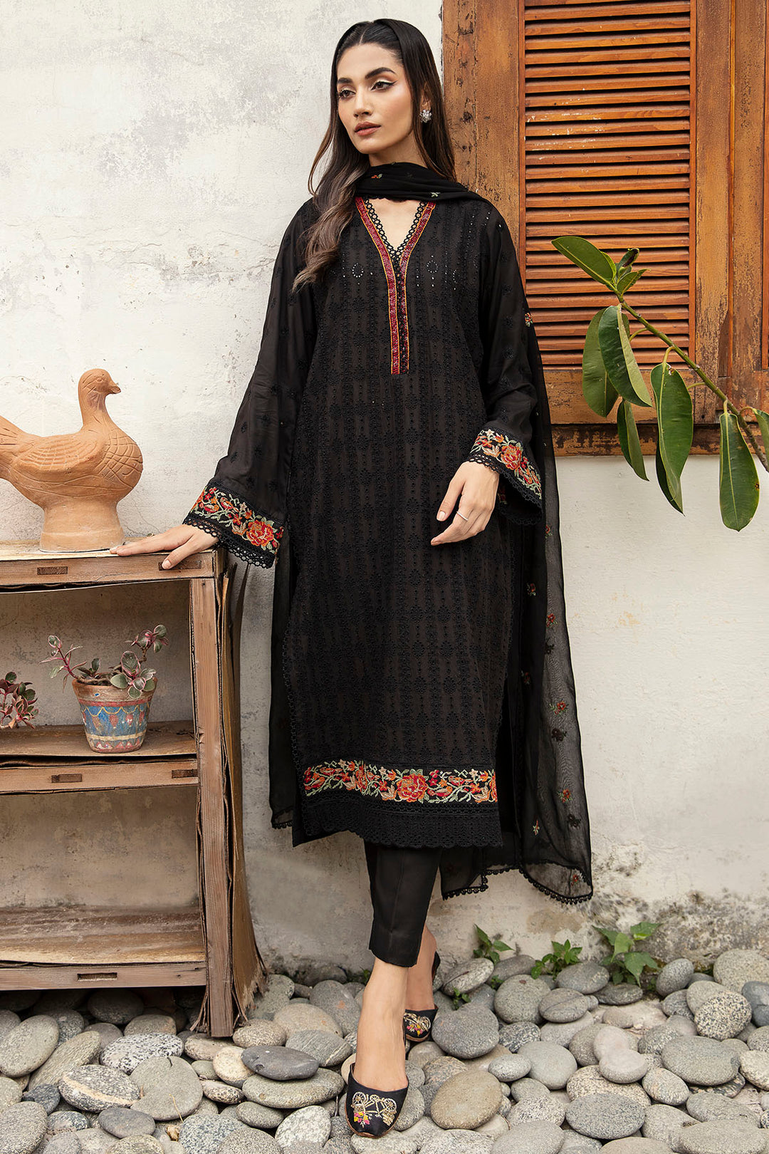 4268-AMALFI EMBROIDERED LINEN STITCHED