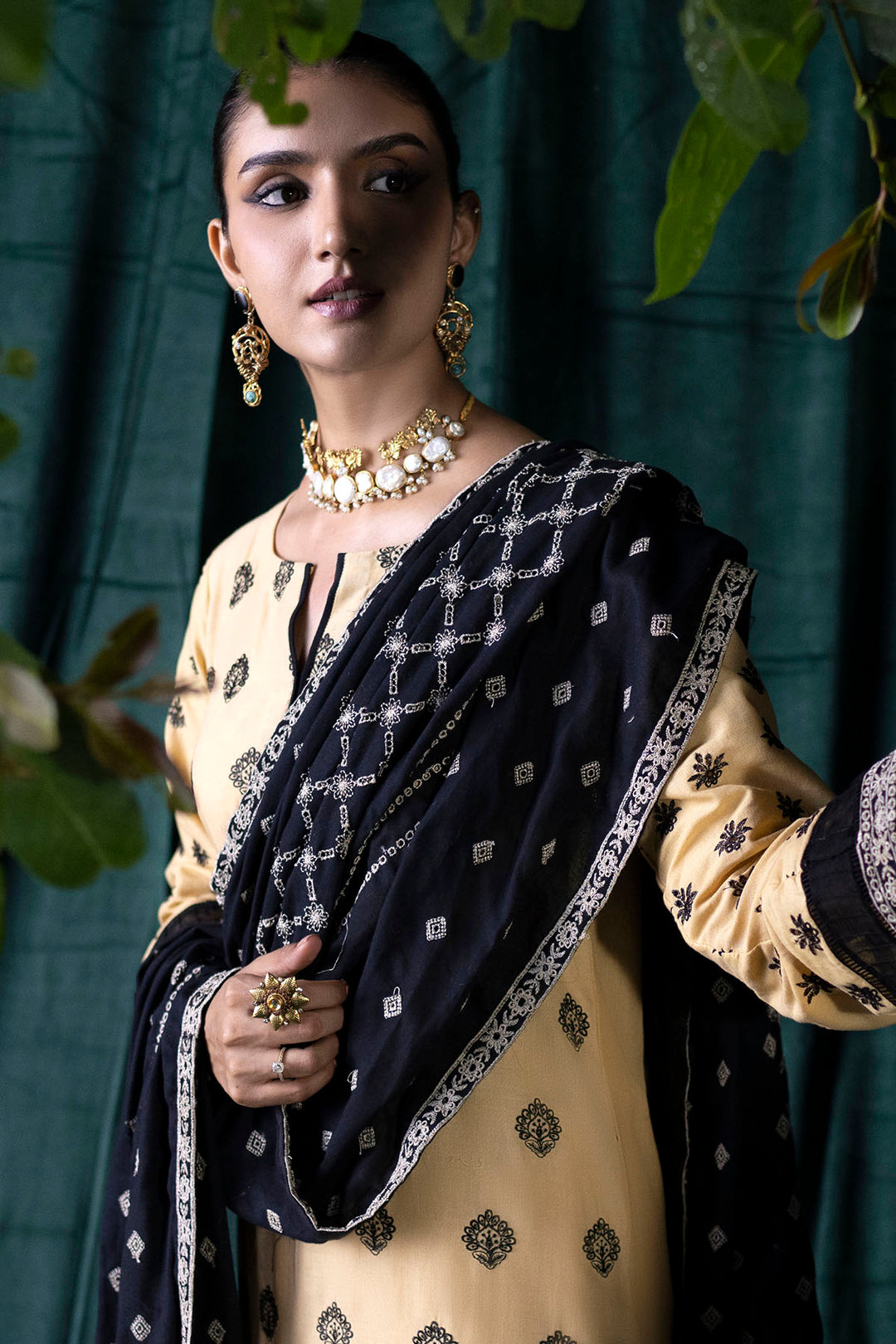 4360-SARINA EMBROIDERED KHADDAR UNSTITCHED