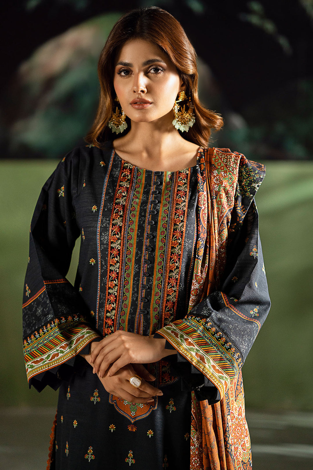 4384-MAHVE-HAYAT DIGITAL PRINTED KHADDAR UNSTITCHED