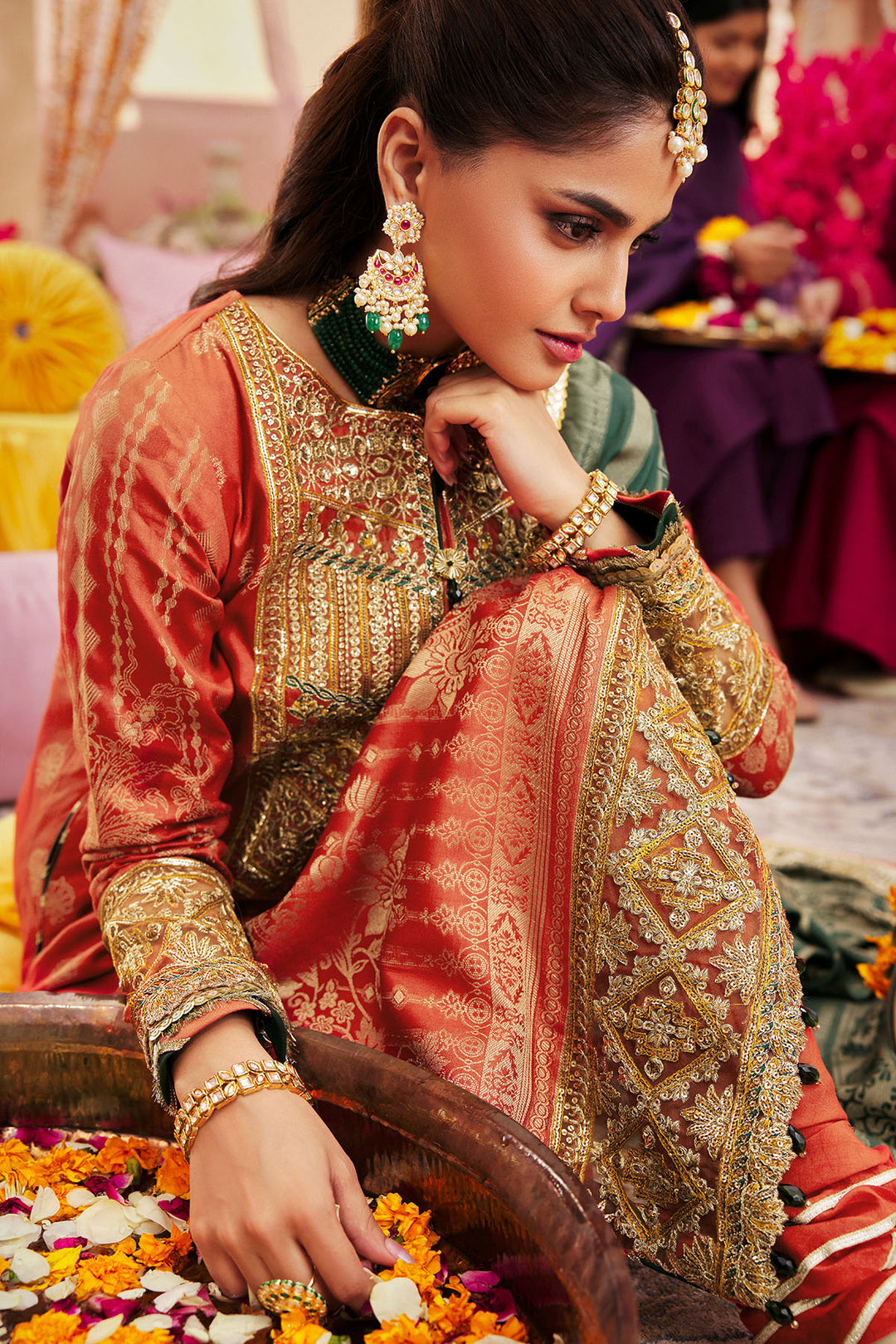 4394-HUSSANARRA EMBROIDERED JACQUARD STITCHED