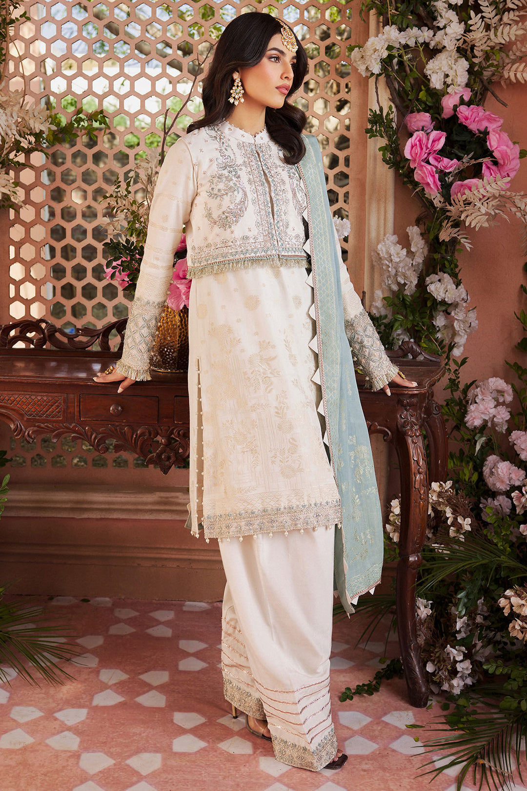 4398-DURE-SAMEEN EMBROIDERED JACQUARD STITCHED