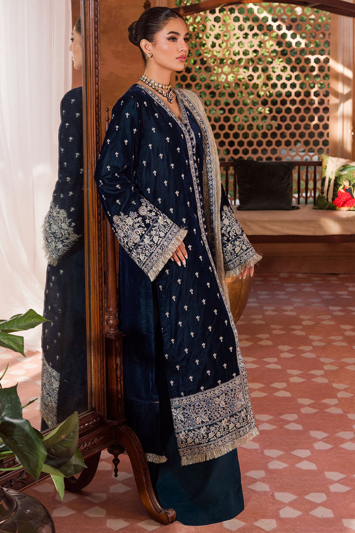 4406-AMIRAH EMBROIDERED VELVET STITCHED