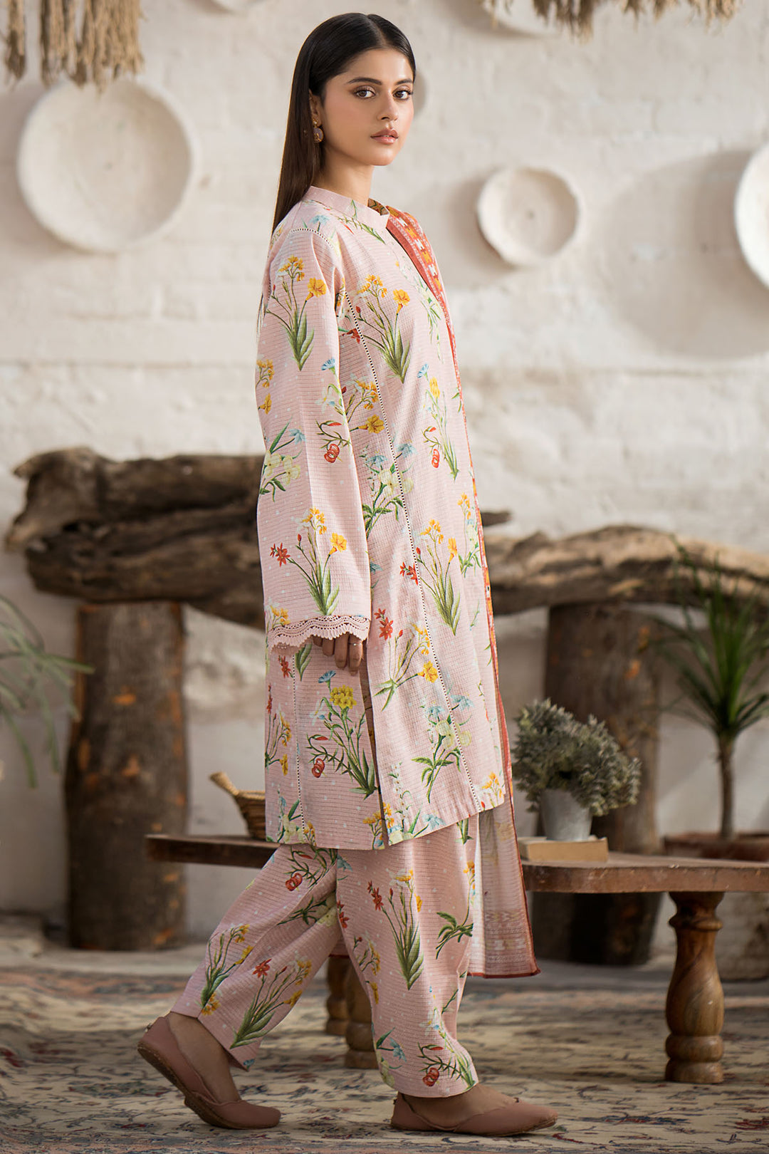 4420-SHAH-ZOR DIGITAL PRINTED KHADDAR UNSTITCHED