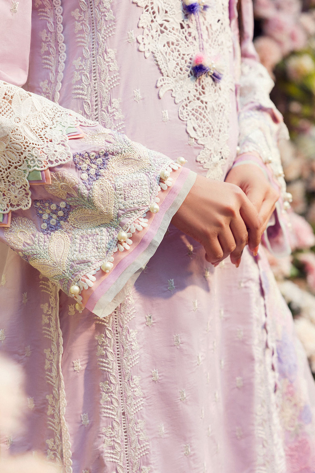4421-RANIA EMBROIDERED LAWN STITCHED