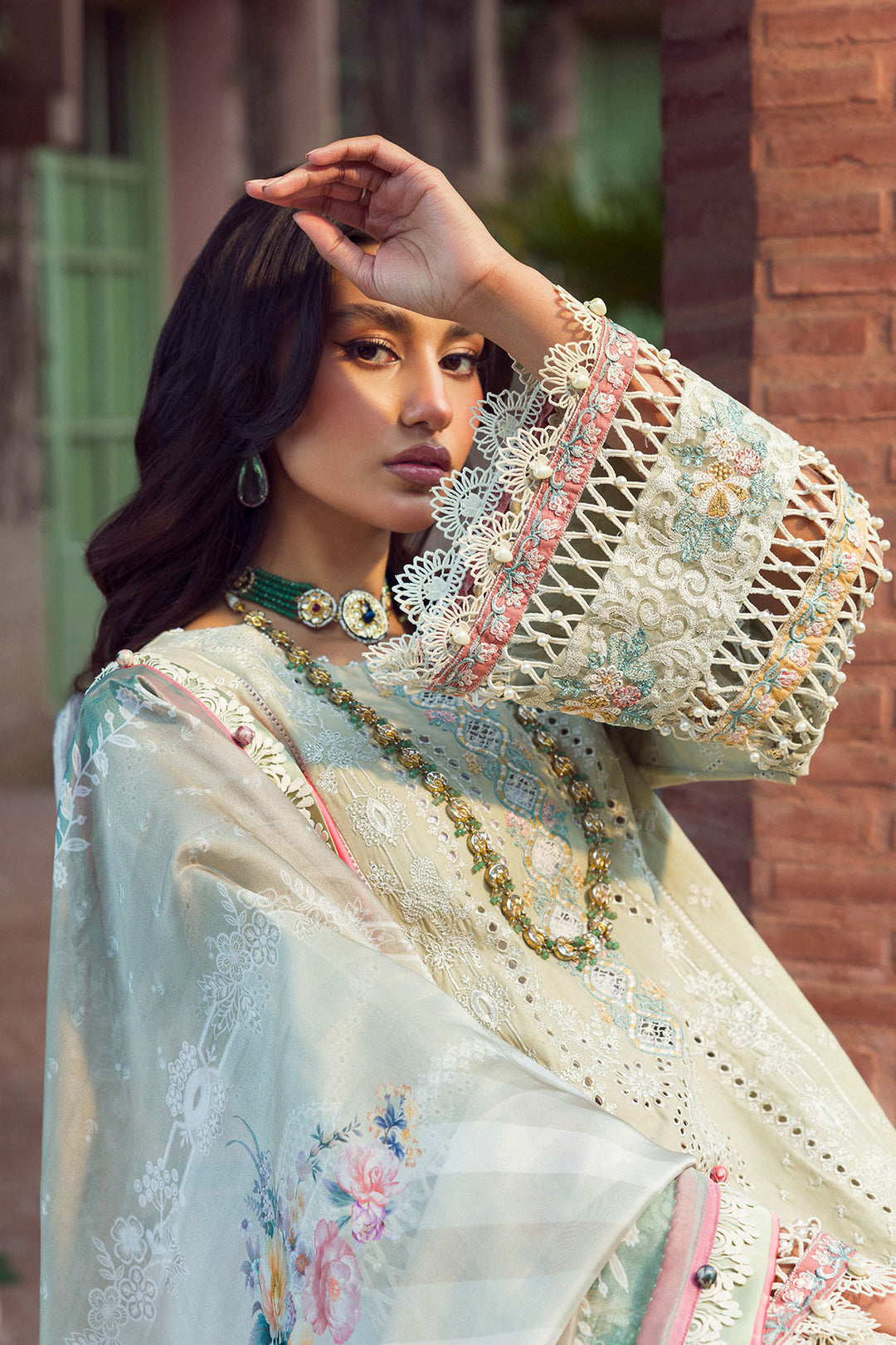 4427-ZAIB EMBROIDERED LAWN STITCHED