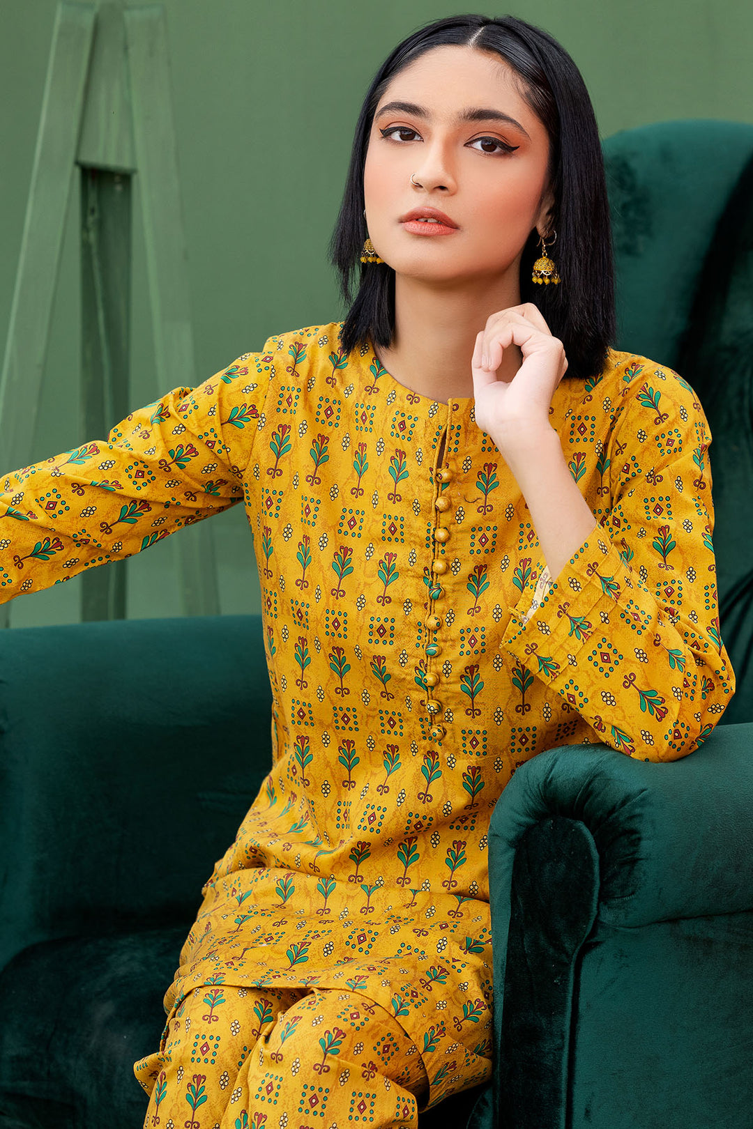 4552-IZNE DIGITAL PRINTED LAWN STITCHED