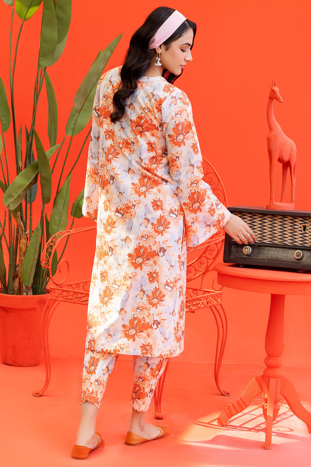 4556-JUJU DIGITAL PRINTED LAWN STITCHED