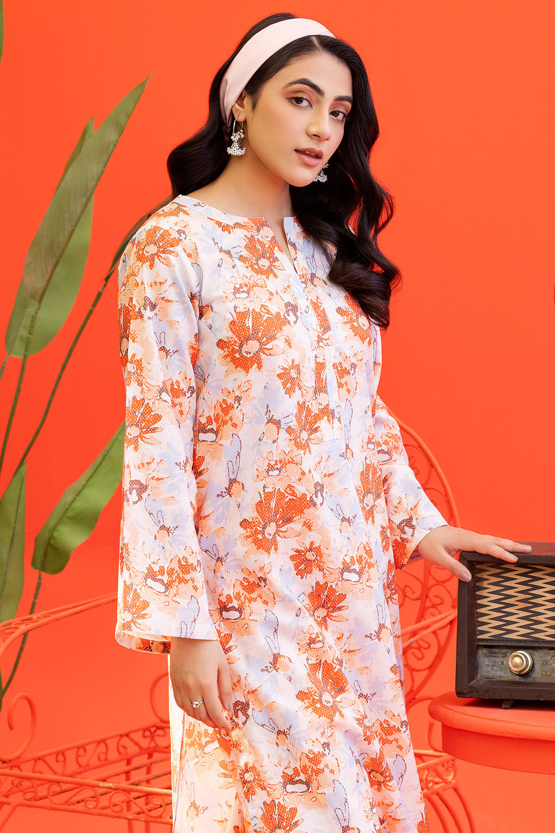 4556-JUJU DIGITAL PRINTED LAWN STITCHED