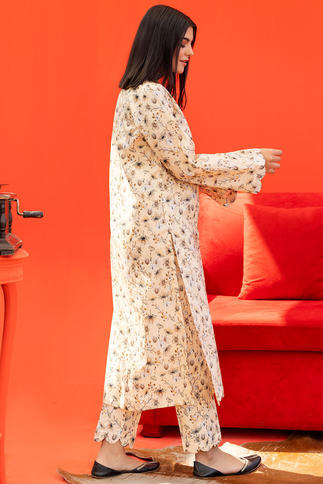 4561-ZEEVA DIGITAL PRINTED LAWN STITCHED