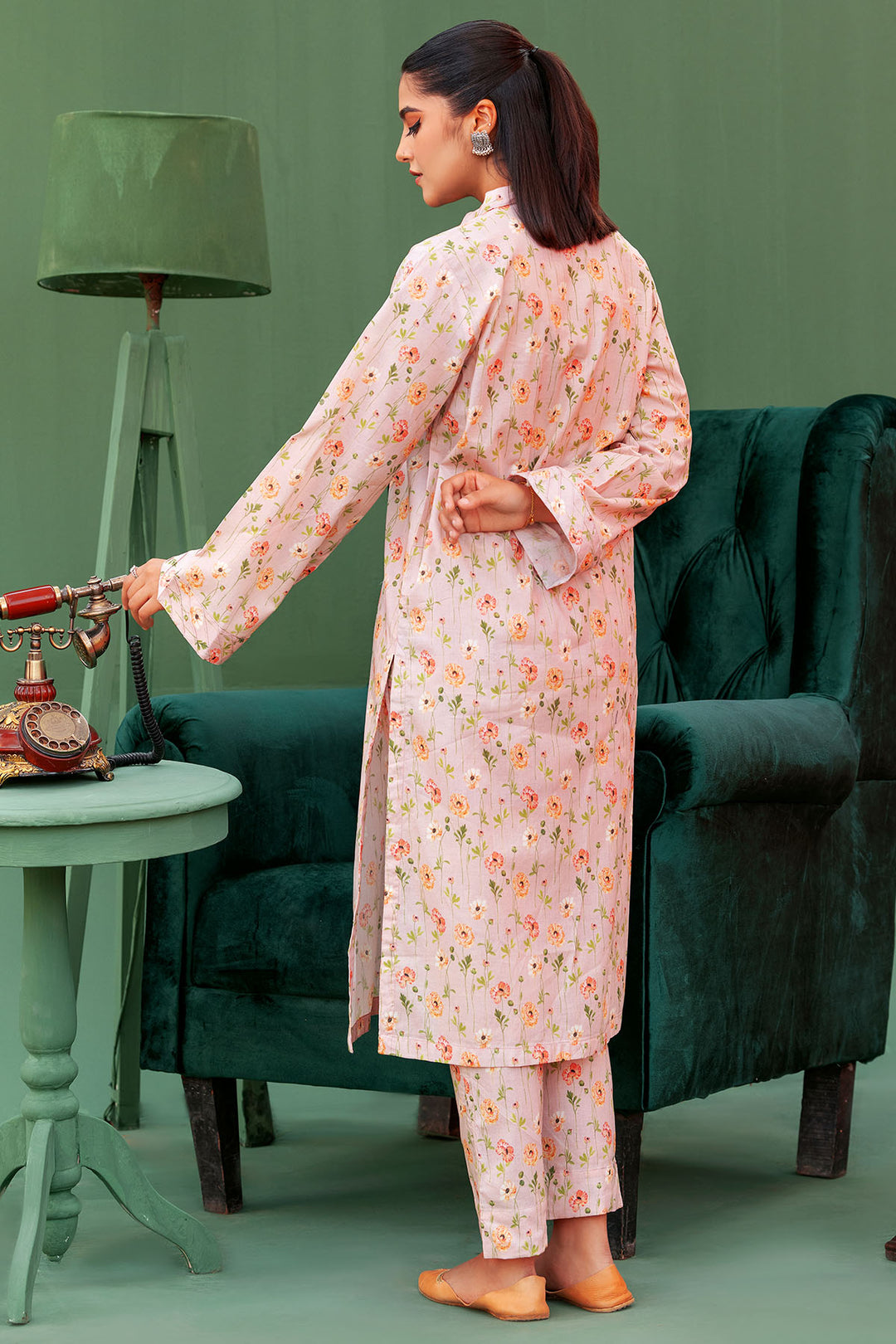 4562-RAI DIGITAL PRINTED LAWN STITCHED