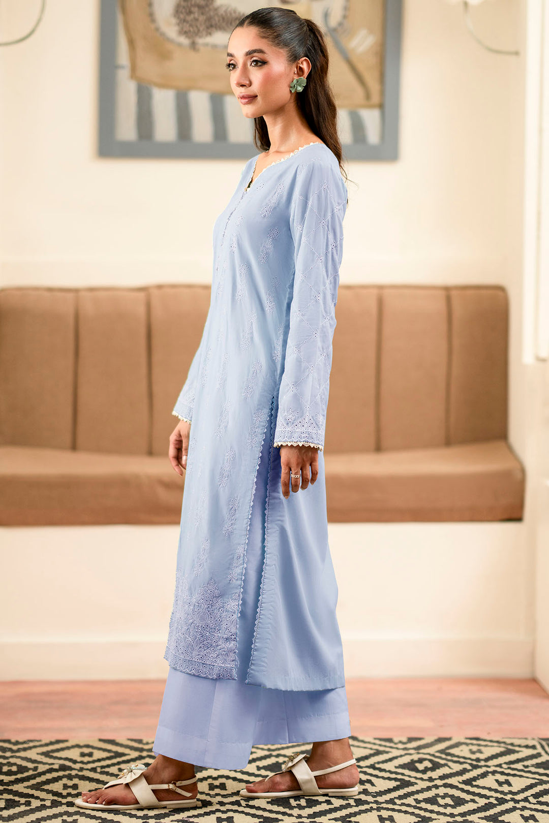 4611-MIRHA EMBROIDERED CAMBRIC STITCHED