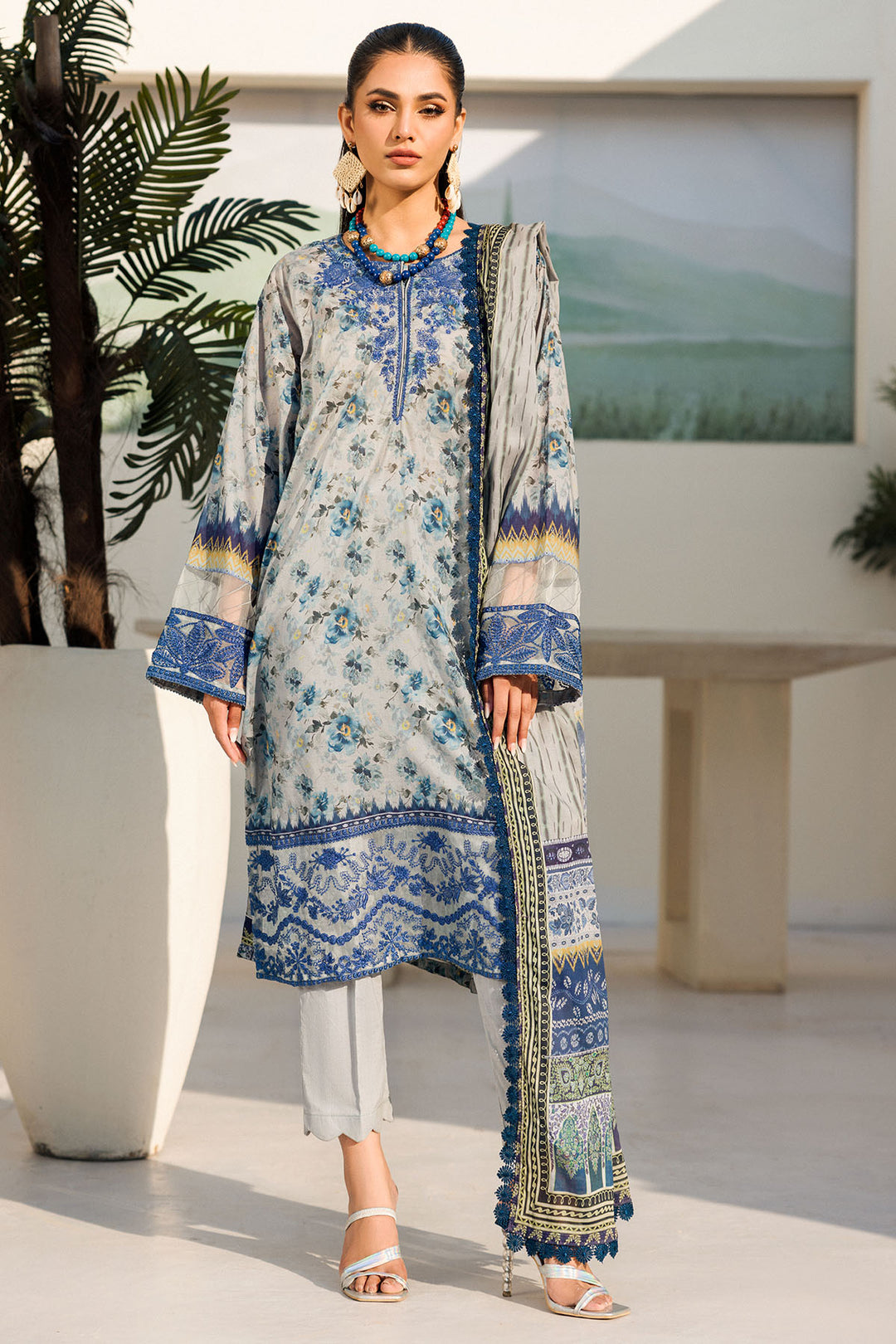 4631-MOHINI DIGITAL PRINTED LAWN STITCHED
