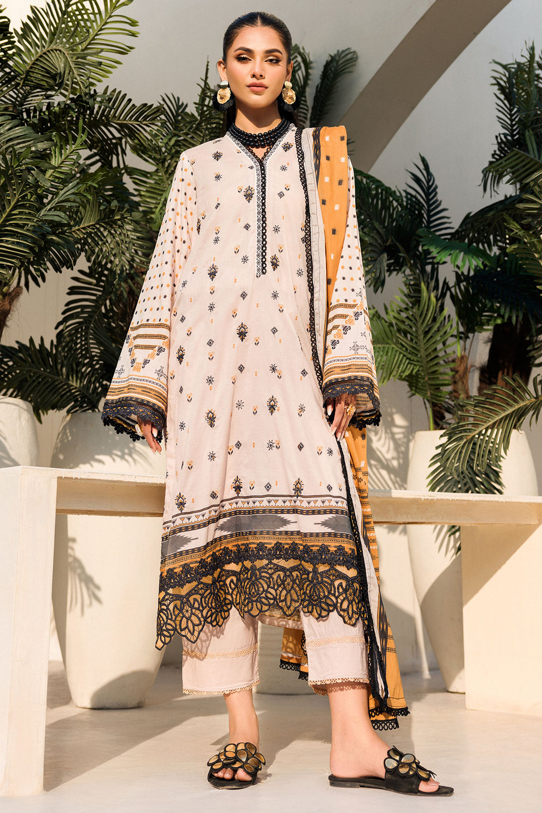 2024 UMANG BY MOTIFZ DIGITAL PRINTED EMBROIDERED LAWN VOL 1