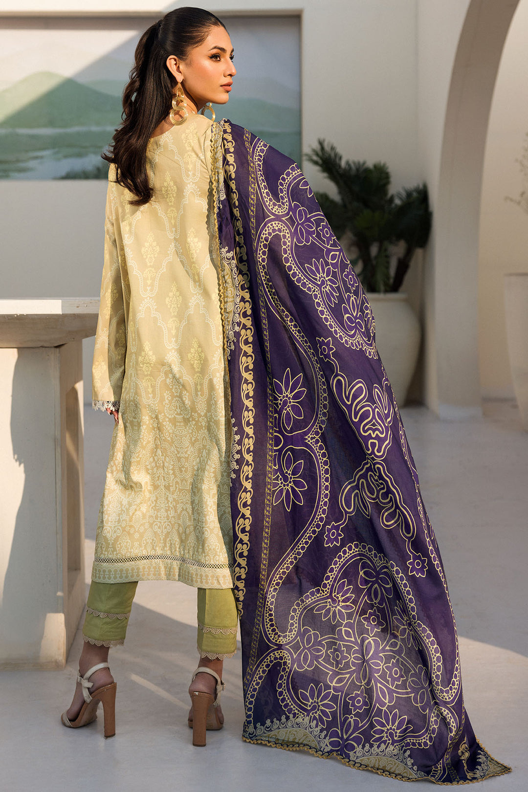 4635-PASBAAN DIGITAL PRINTED LAWN STITCHED