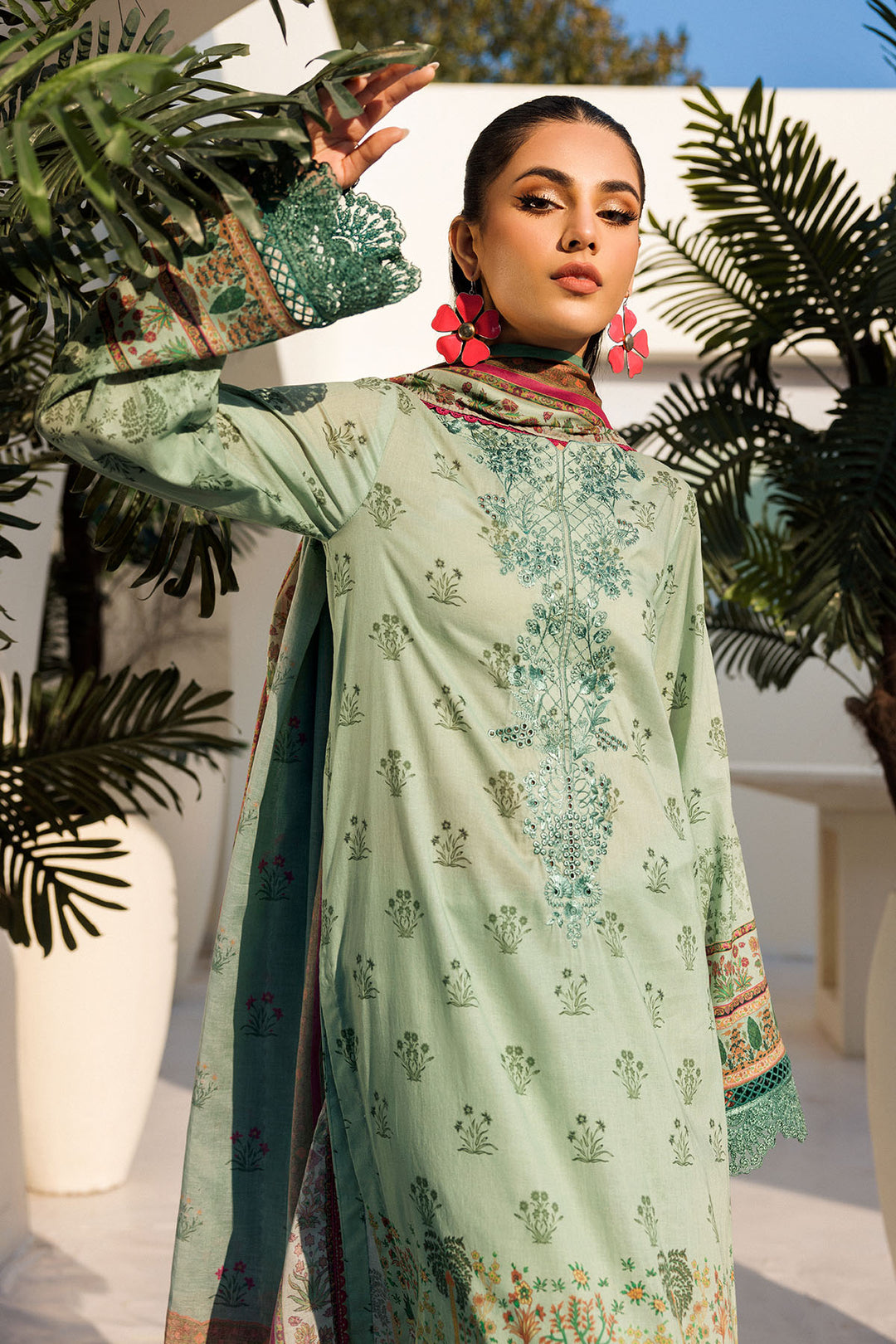 4640-FLORAL-SPRING DIGITAL PRINTED LAWN UNSTITCHED
