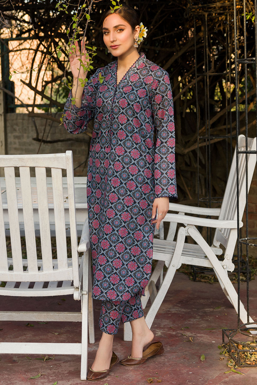 4689-NIKHAR DIGITAL PRINTED LAWN UNSTITCHED