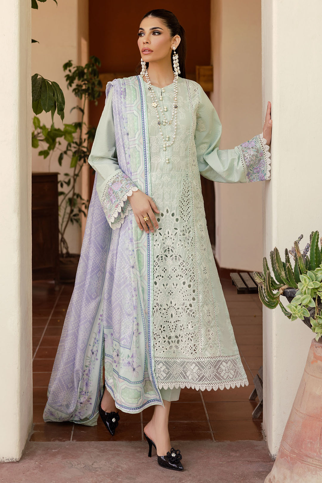 4705-SAWERA EMBROIDERED LAWN STITCHED