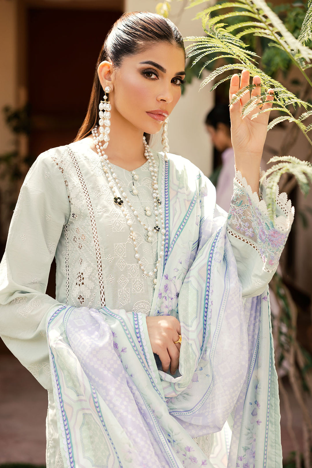 4705-SAWERA EMBROIDERED LAWN STITCHED