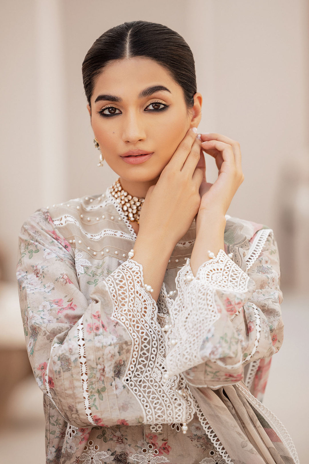 4722-MAHROSH EMBROIDERED LAWN STITCHED