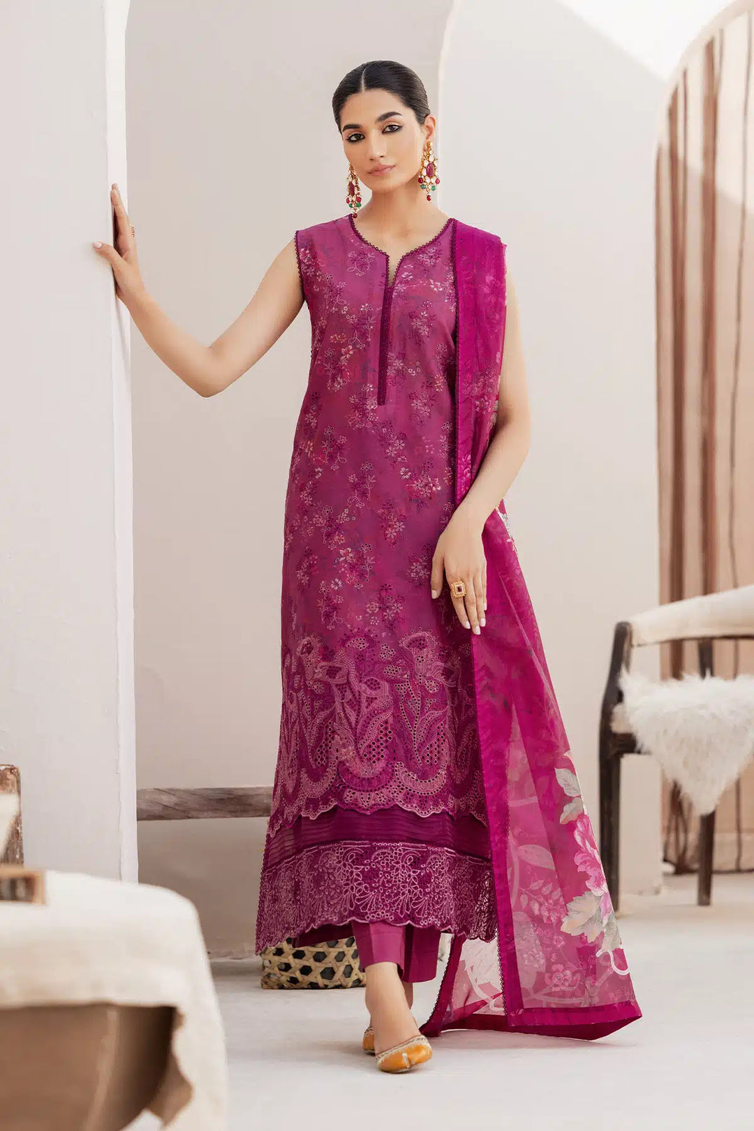 4725-EMIRA EMBROIDERED LAWN STITCHED