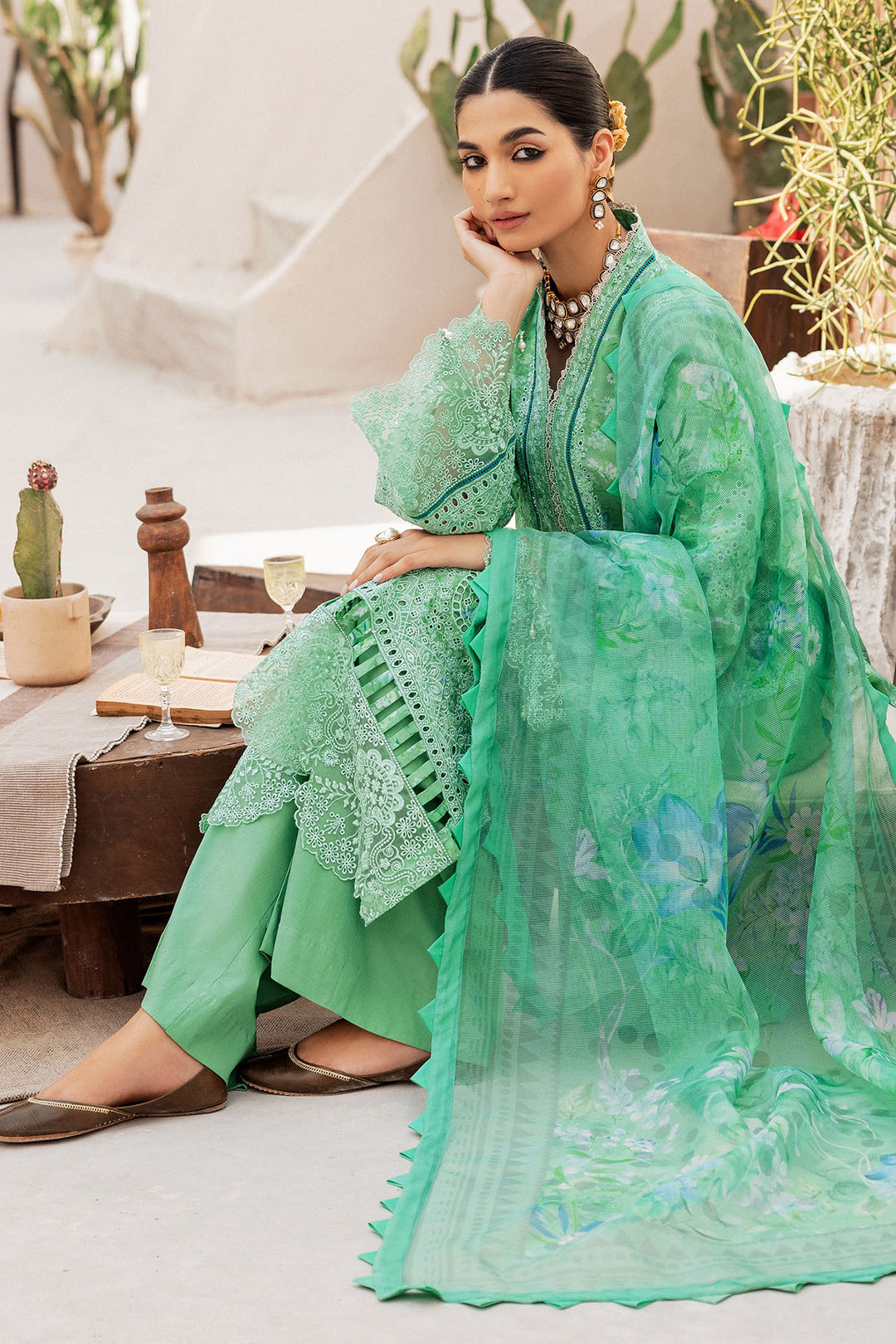 4726-DIYANA EMBROIDERED LAWN STITCHED