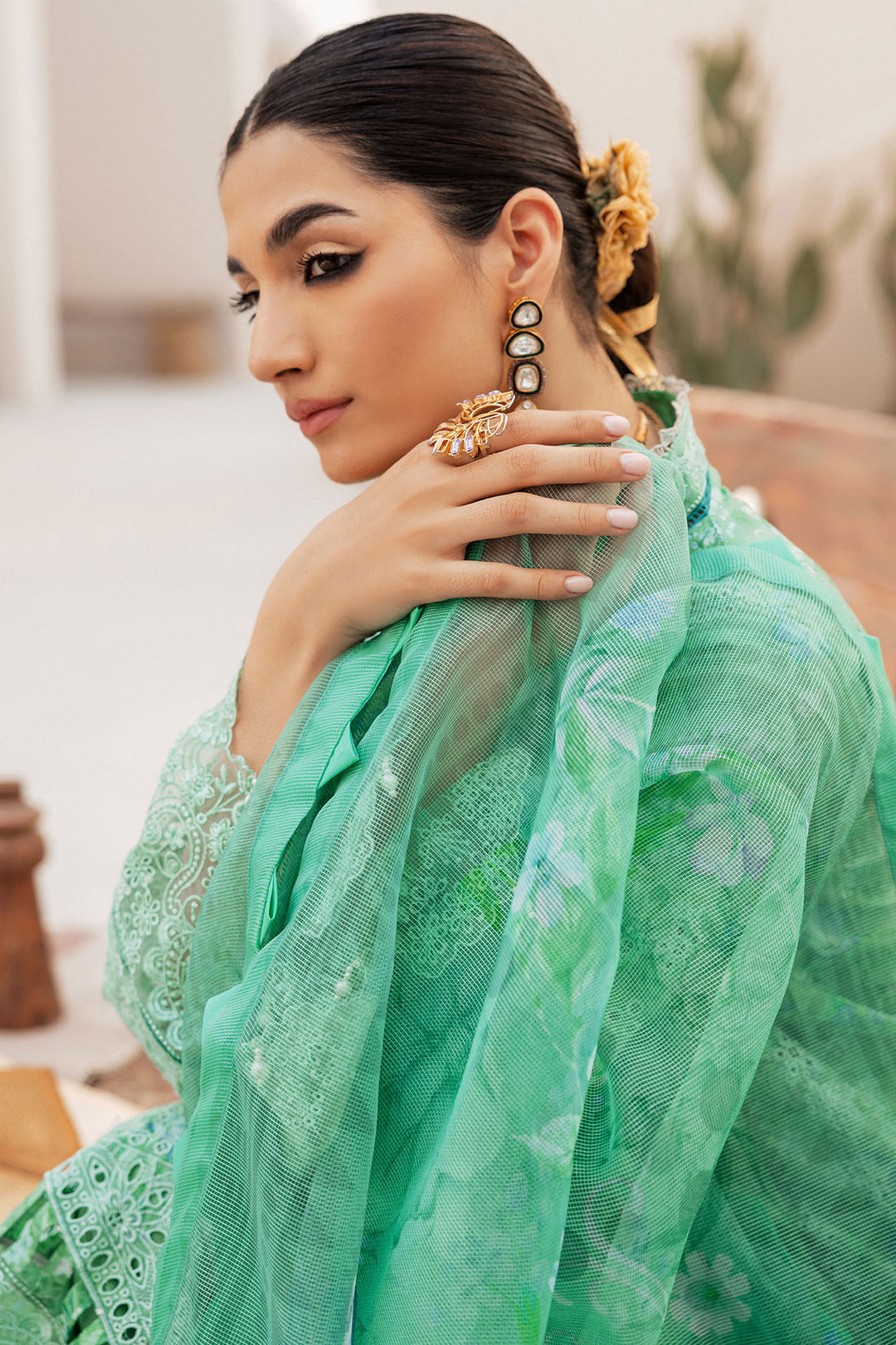 4726-DIYANA EMBROIDERED LAWN STITCHED