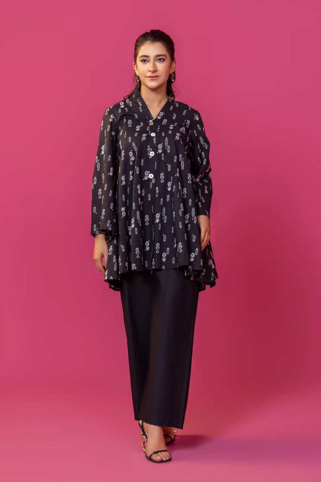 4743-NINEL DIGITAL PRINTED LAWN STITCHED