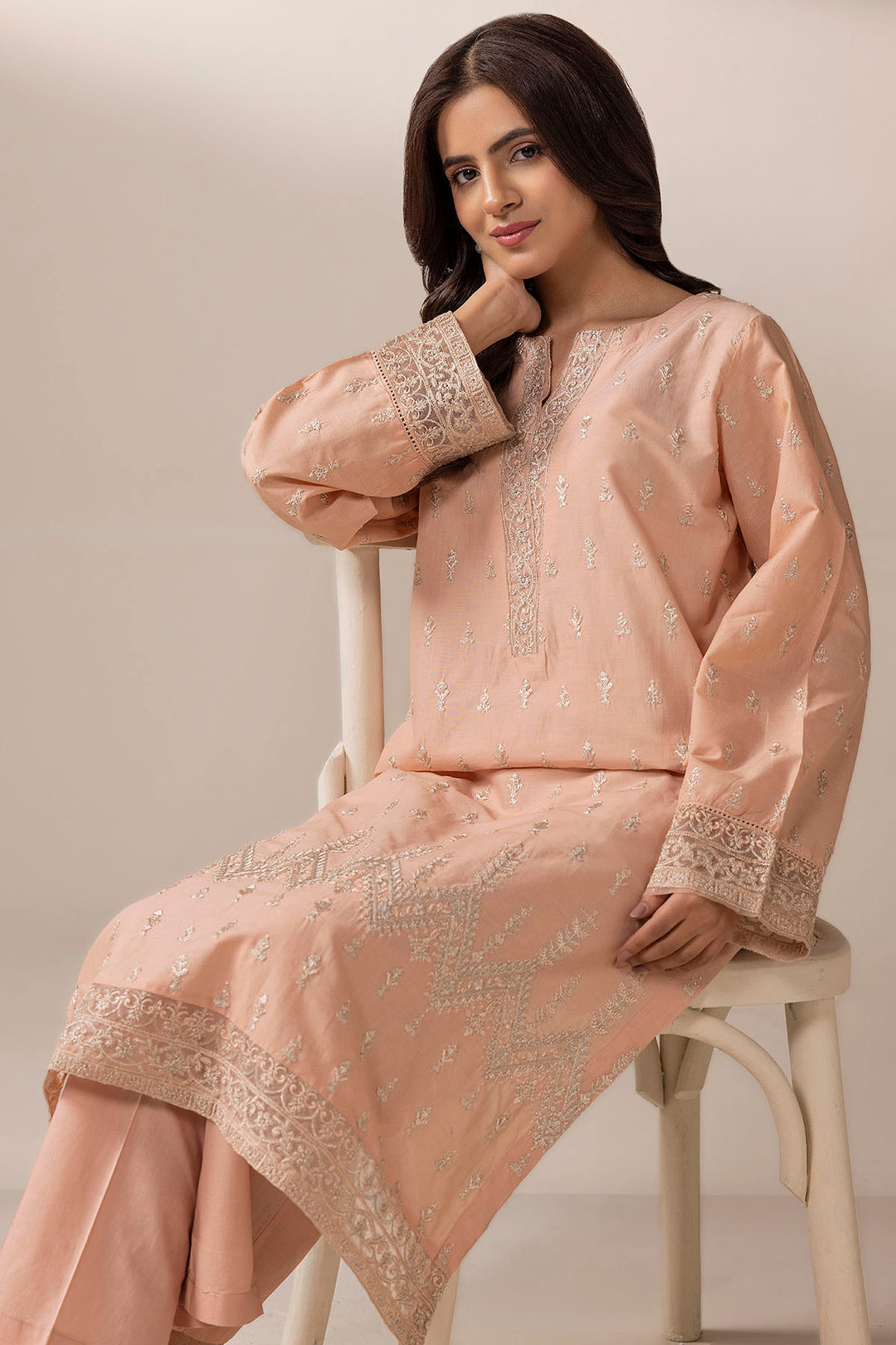 4772-MINSA EMBROIDERED CAMBRIC STITCHED