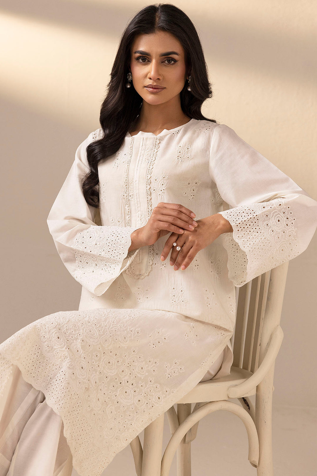 4779-IRIE EMBROIDERED CAMBRIC STITCHED