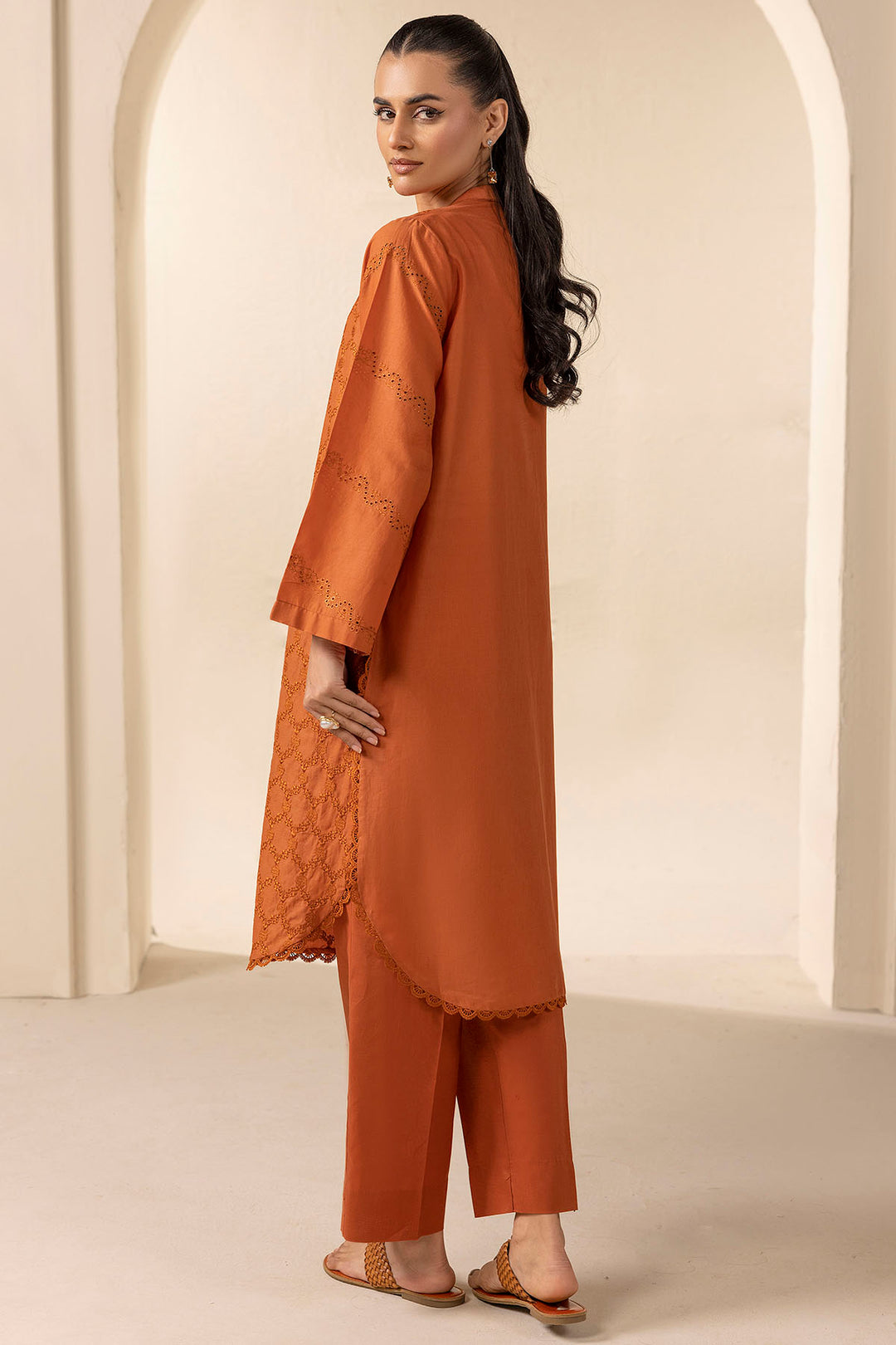 4786-APATITE EMBROIDERED CAMBRIC STITCHED