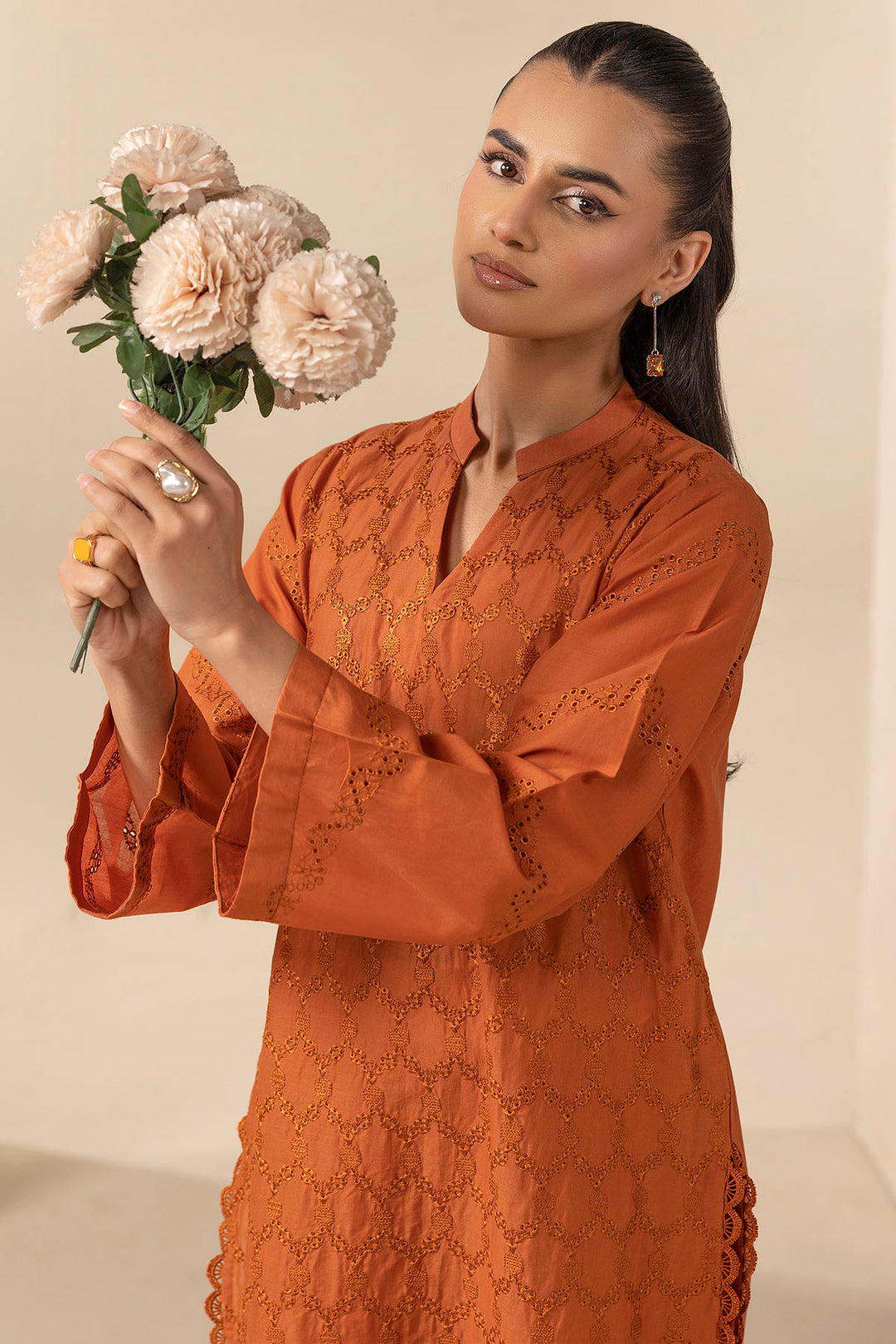 4786-APATITE EMBROIDERED CAMBRIC STITCHED