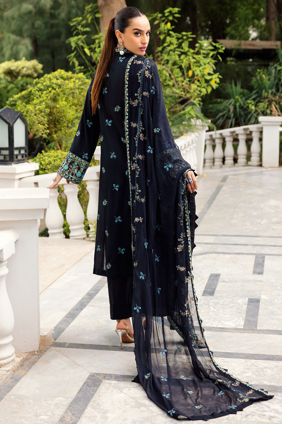4834-ROHA EMBROIDERED LAWN UNSTITCHED