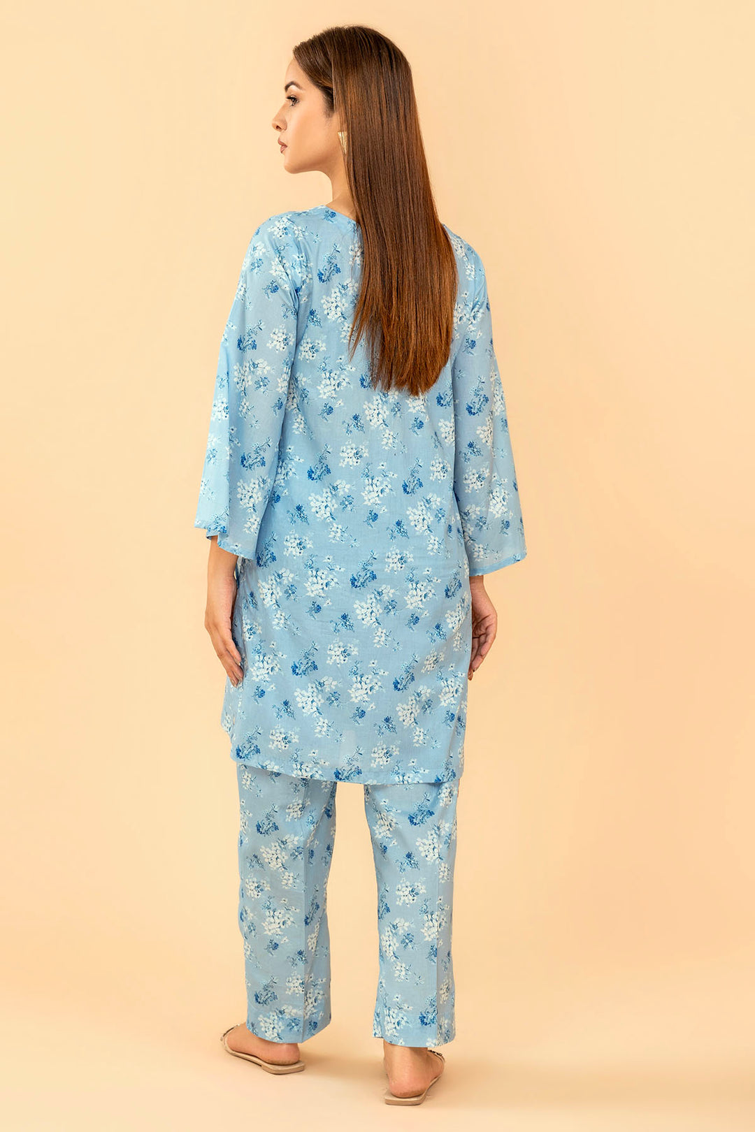 4843-AMNA DIGITAL PRINTED LAWN UNSTITCHED