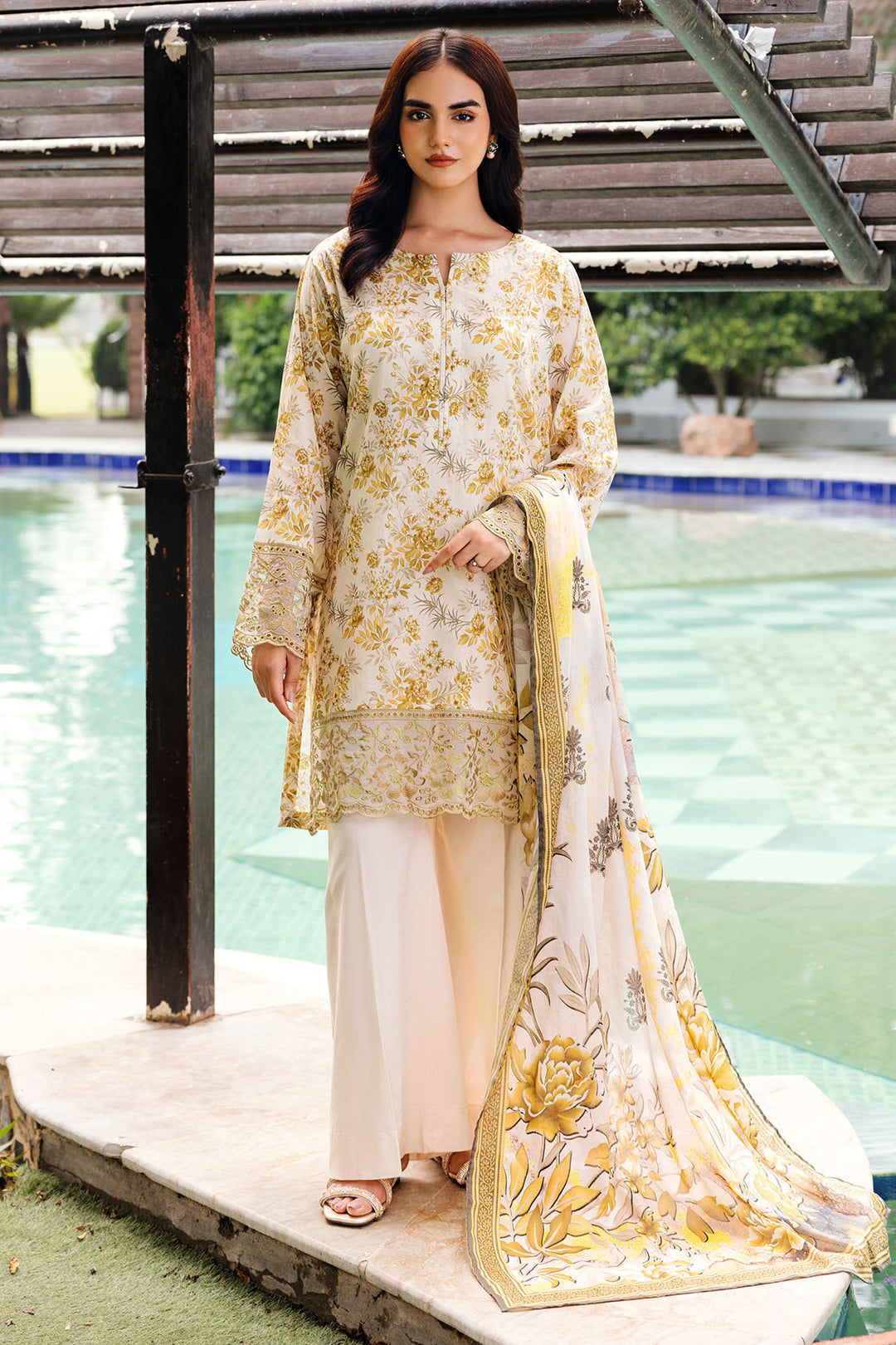 4898-SOFIA DIGITAL PRINTED LAWN UNSTITCHED